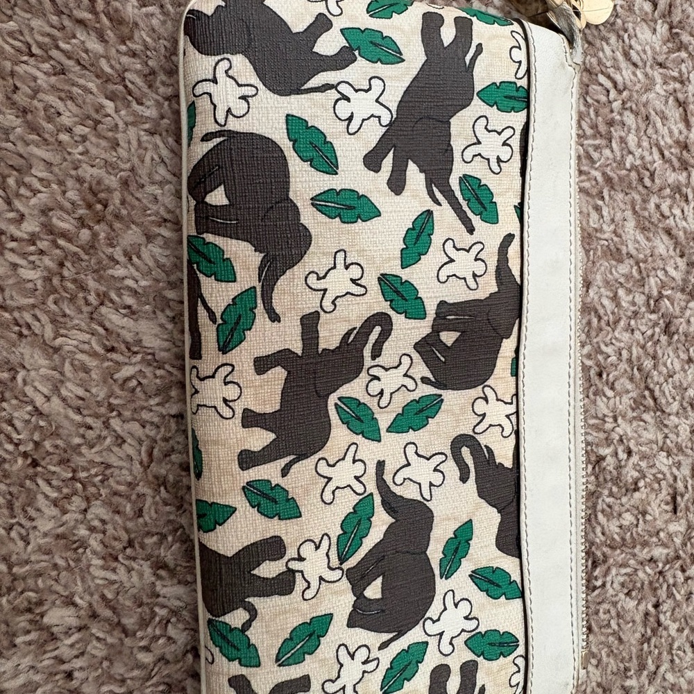 Gucci elephants wristlet (Unicef)